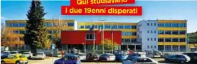  ??  ?? A sinistra, il liceo Frisi di Monza: due studenti si sono uccisi nel giro di pochi giorni.