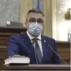  ?? FOTO: INQUAM ?? Lucian Romașcanu (PSD) a spus, în ședința conducerii Senatului,că Guvernul s-a făcut de râs prin OUG pe care a dat-o.