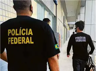  ?? Divulgacao Policia Federal ?? Agentes da PF apreendem celulares em uma casa em Belém