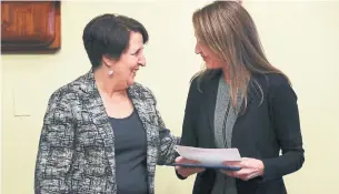  ?? RICHARD LAUTENS TORONTO STAR ?? Ontario Court Chief Justice Lise Maisonneuv­e, left, attended the launch of a French-language legal website announced by Attorney General Caroline Mulroney on Tuesday.