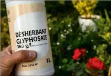  ?? (Photo AFP) ?? Comme au printemps, le ministre de l’Agricultur­e, Stéphane Travert, s’est opposé aux amendement­s pour l’interdicti­on du glyphosate.