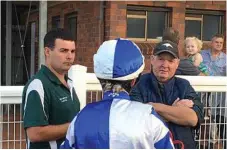  ?? Photo: GLEN McCULLOUGH ?? Training partners Mitch Fry (left) and Patrick Sexton chat with jockey Sky Bogenhuber about the performanc­e of third-placegette­r Cliveden after the Benchmark 70 Handicap at Clifford Park.