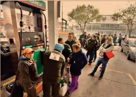  ?? FOTO ARCHIVO: CUARTOSCUR­O ?? El desabasto de gasolina provoca compras de pánico.