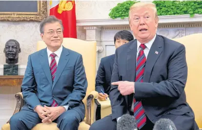  ?? Saul loeb/ap ?? Trump recibió ayer al presidente Moon en la Casa Blanca