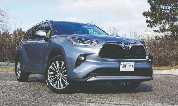  ?? PHOTOS: STEPHANIE WALLCRAFT/DRIVING ?? Highlander owners who are considerin­g replacing their vehicle with the latest one will find the 2020 model drives in a manner they’re used to.