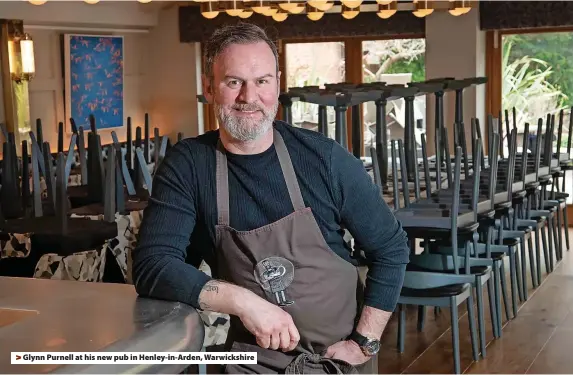  ?? ?? > Glynn Purnell at his new pub in Henley-in-Arden, Warwickshi­re