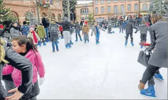  ??  ?? Patinoire du 23 decembre au 7 janvier, place de la Liberté