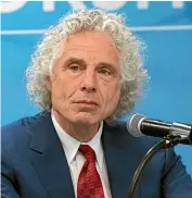  ??  ?? Psychologi­st Steven Pinker, host of the BBC series The Violence Paradox.