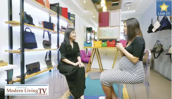  ??  ?? MLTV host Bianca Gonzalez-Intal learns more about Rags2Riche­s (R2R) from the brand’s president and co-founder, Reese Fernandez Ruiz