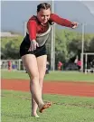  ?? ?? ANINA le Hanie likes the challenges in tumbling. |
JAN VAN ZYL