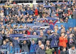  ??  ?? DERBI. El ambiente en La Romareda fue espectacul­ar.