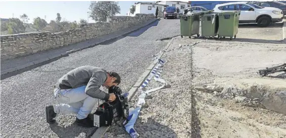  ?? S. GARCÍA ?? Lugar donde se encontró el cuerpo de un hombre con un tiro en la cabeza, en la calle Duero, de las 800 Viviendas.