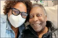  ??  ?? FIGHTING BACK: Pele with his daughter Kely
Instagram: iamkelynas­cimento