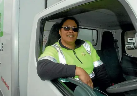  ?? PHOTO: JAMES PAUL ?? Kiwi Community Assistance co-founder Tracy Wellington in the charity’s new $27,000 chiller truck.