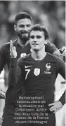  ??  ?? Renverseme­nt spectacula­ire de la situation par Griezmann, auteur des deux buts de la victoire de la France devant l’allemagne