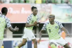  ??  ?? Osimhen (far right) in the Super Eagles colour