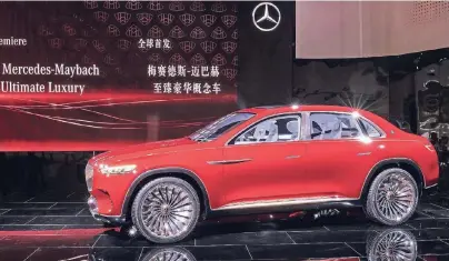  ?? FOTO: DAIMLER ?? Luxuriöser Mix aus SUV und Stufenheck-Limousine: der Vision Mercedes-Maybach Ultimate Luxury auf der Peking Motor Show.