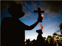  ?? Sergio Lima/AFP ?? ... em cidades como Brasília...