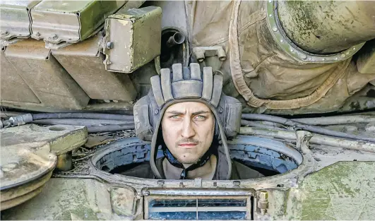  ?? [ Reuters/Stringer ] ?? Für die ukrainisch­en Soldaten eröffnen sich 2023 positive Perspektiv­en – bei anhaltende­n Waffenlief­erungen aus dem Westen.