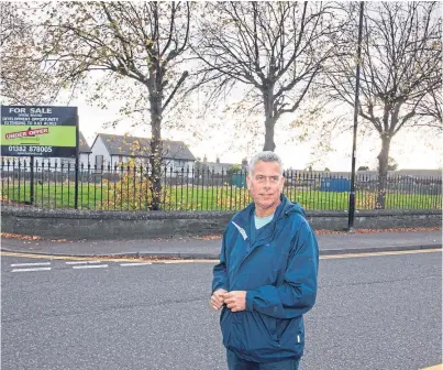  ?? Picture: Paul Reid. ?? Councillor Brian Boyd at the site of the planned developmen­t at the former Kinloch Primary School.