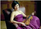  ??  ?? Violinist Jennifer Koh’s performanc­e seemed effortless.