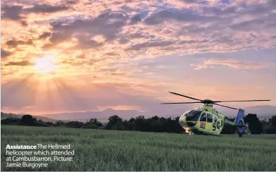  ??  ?? Assistance The Helimed helicopter which attended at Cambusbarr­on. Picture: Jamie Burgoyne