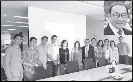  ??  ?? Architect Philip Recto (Inset and 7th from left) visited his awardees in Singapore recently.