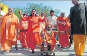 ?? HT PHOTO ?? Seers associated with Dharma Sansad on a foot march from Haridwar to Delhi on Sunday.