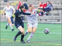  ?? DALHOUSIE ATHLETICS PHOT0 ?? Jessie Noseworthy (right) scored three of Memorial’s four goals on the weekend.