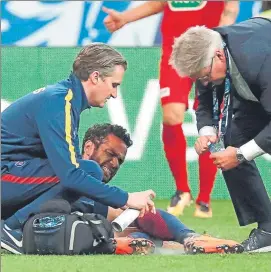  ??  ?? se lesionó en los últimos minutos de la final de la Copa de Francia