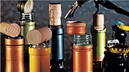  ?? MICHAEL TERCHA/CHICAGO TRIBUNE ?? There is no consensus about which kind of bottle closure, cork or synthetic or screw top or crown cap, is best for wine.