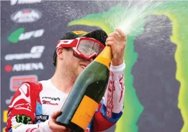  ??  ?? S’il a goûté au champagne en 2018, Romain n’est pas remonté sur la première marche d’un podium depuis 2016. Va falloir que ça pétille cette saison…
