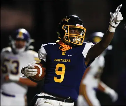  ?? DAVID C. TURBEN — FOR THE NEWS-HERALD ?? Euclid’s Armond Scott scores a touchdown during a playoff game against Massillon Jackson on Nov. 8.