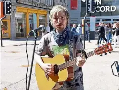  ?? ?? David Angus performing outside the Bon Accord Centre.