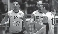  ??  ?? L’EST carbure bien en championna­t arabe de volley