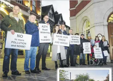  ?? Picture: Andy Payton FM5052548 ?? Protesters picket the Town Hall over road widening proposals for the A274 Wellington Street