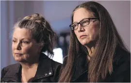  ?? AARON VINCENT ELKAIM, THE CANADIAN PRESS ?? Patricia Kinsman, left, and Karen Coles, sisters of Andrew Kinsman, speak to reporters in Toronto on Friday.