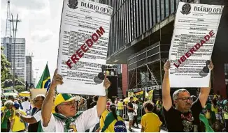  ?? Eduardo Knapp - 1.mai.22/Folhapress ?? Manifestaç­ão a favor de Bolsonaro na avenida Paulista, em maio