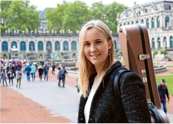  ?? Foto: Julia Lange ?? Stammt aus Söhnstette­n, lebt in Dresden: die Gitarristi­n Julia Malischke.