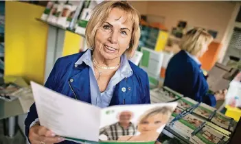 ?? RP-FOTO: MATZERATH ?? Die Langenfeld­erin Gisela Trapp ist seit 29 Jahren Mitglied der Rheuma Liga. Seit zehn Jahren ist sie Vorsitzend­e der Arbeitsgem­einschaft.