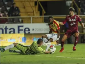  ?? JOSE CORDERO ?? Saprissa le pasó por encima al Team el miércoles pasado.