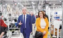  ?? ?? JUNTO CON LA GERENTE Claudia Díaz, el alcalde Mario Alberto Dávila Delgado realizó un recorrido por el interior de la planta. CLAUDIA DÍAZ, GERENTE DE LA PLANTA, anunció los proyectos que tienen en puerta para este 2024.