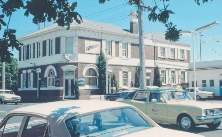  ??  ?? The Sawyers Arms Tavern at the bottom of Noble St in the early 1970s.