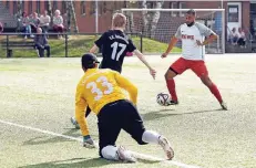  ?? RP-FOTO: DIETRICH JANICKI ?? Mohamed Benhaddou glich für Unterbach zum 2:2 aus.