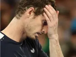  ?? © reuters ?? Andy Murray wil doorgaan tot Wimbledon, maar het is de vraag of hij het zolang uithoudt.