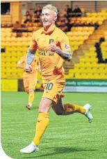  ??  ?? Livi’s Craig Sibbald celebrates his goal