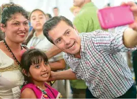  ??  ?? LO BUENO. Enrique Peña Nieto pidió, ayer en Jalisco, mantener el rumbo.