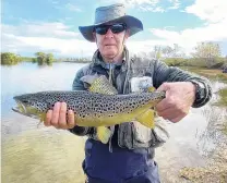  ?? PHOTO: CHRIS WEDDELL ?? Fine catch . . . A good brown trout from Mathias’ Dam to end the season.