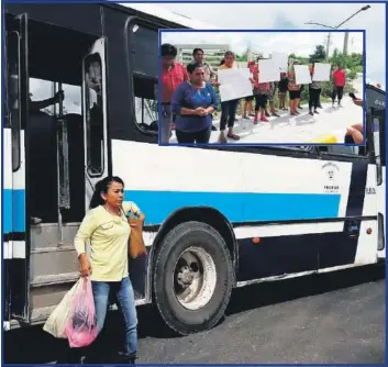  ??  ?? Pobladores de los tres Imis piden mejores servicios de transporte