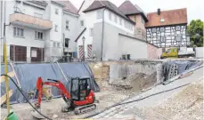  ??  ?? Das neue Boardingho­use darf nicht höher werden, als das Mühlheimer Stadttor.